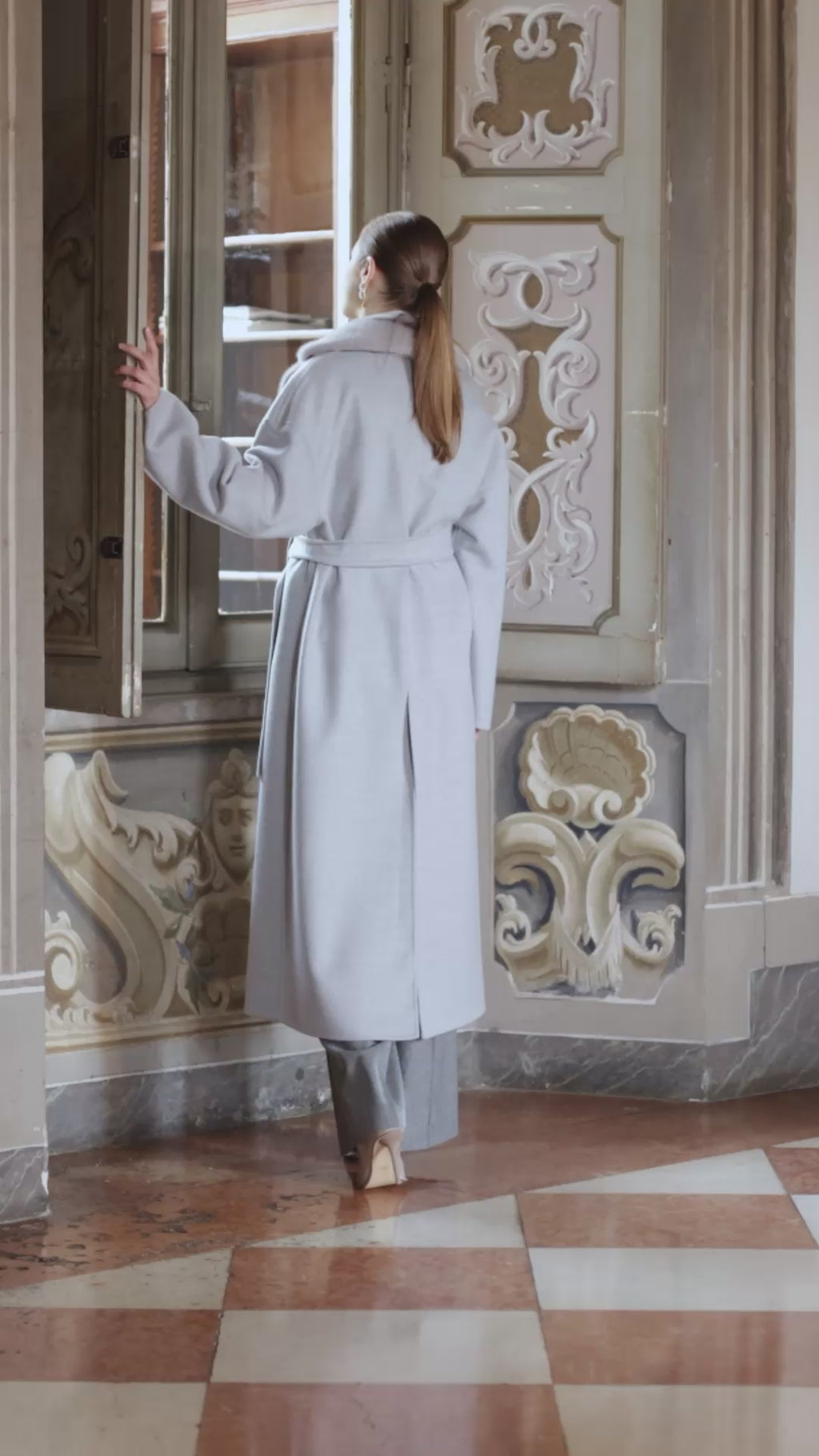 Cashmere coat with mink collar Paolo Moretti